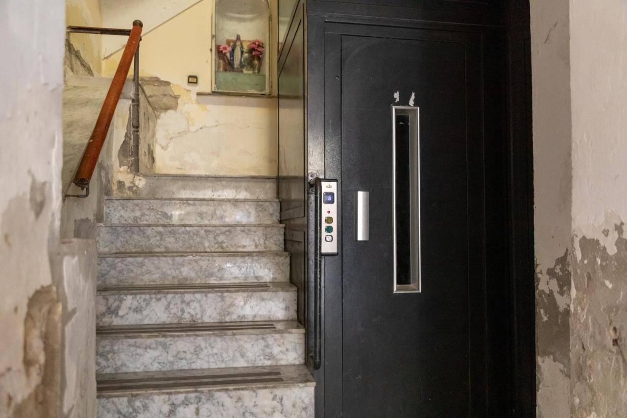 Apartment With Sea View With 2 Lifts Above Montesanto! Νάπολη Εξωτερικό φωτογραφία