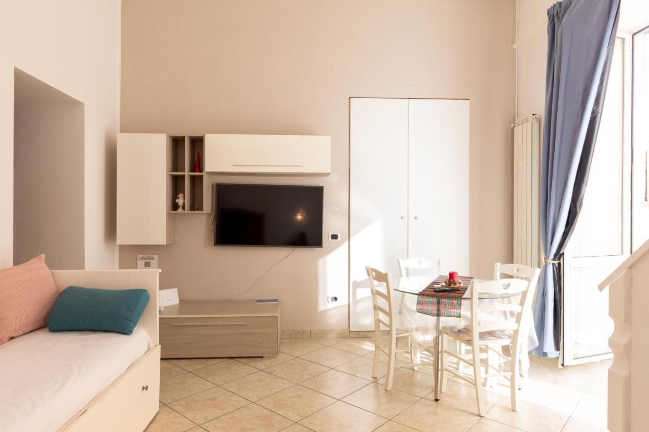 Apartment With Sea View With 2 Lifts Above Montesanto! Νάπολη Εξωτερικό φωτογραφία