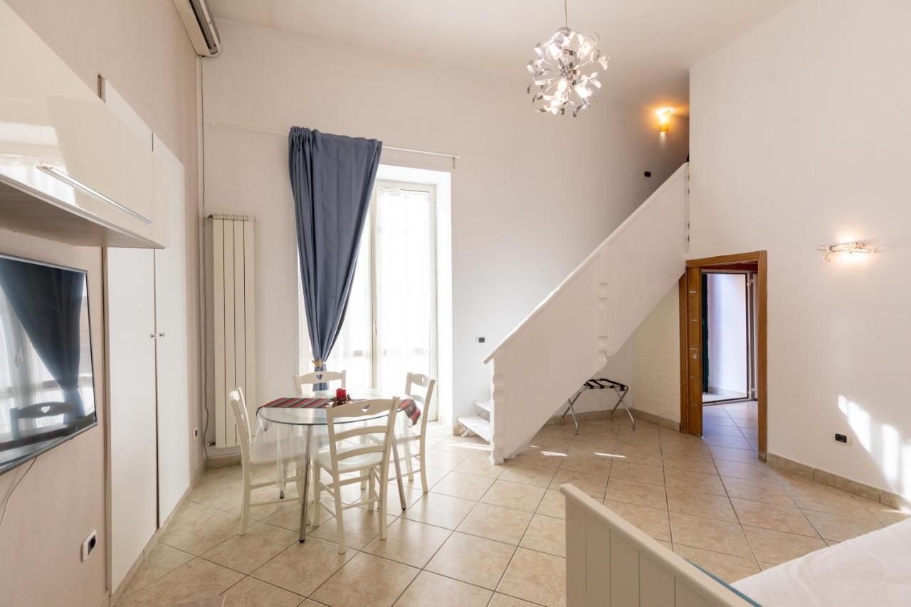 Apartment With Sea View With 2 Lifts Above Montesanto! Νάπολη Εξωτερικό φωτογραφία